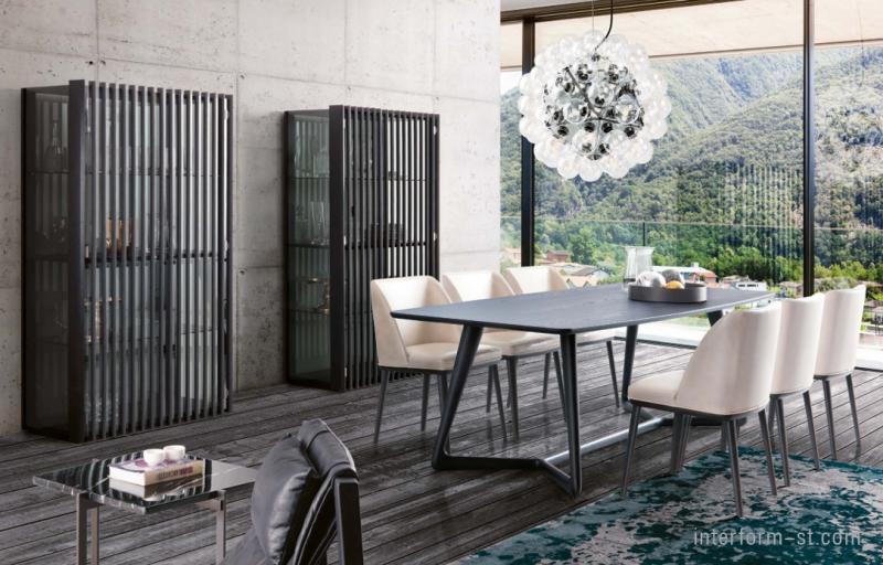 Витрина BAY, PACINI&CAPPELLINI
