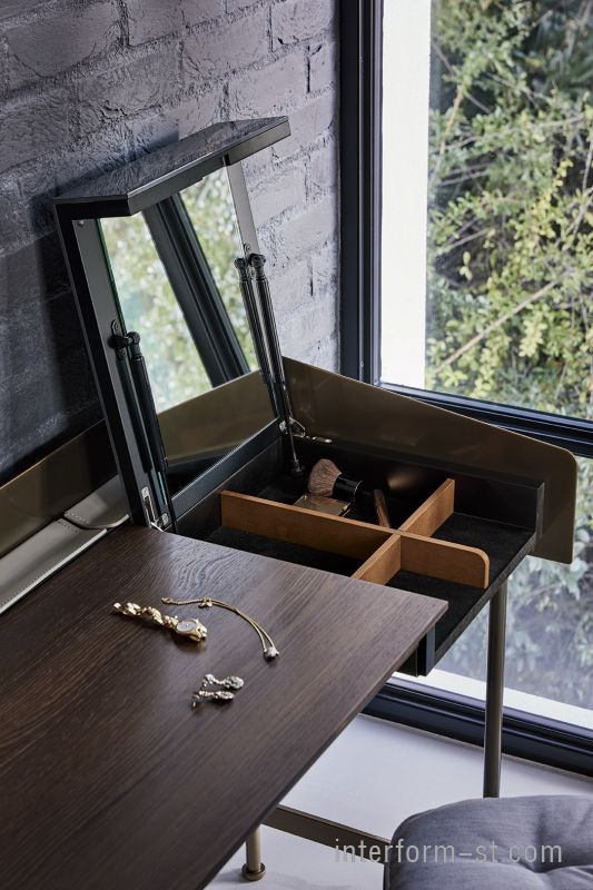 Итальянский письменный стол SECRET, BONTEMPI купить от фабрики BONTEMPI CASA в компании Interform studio с доставкой по России