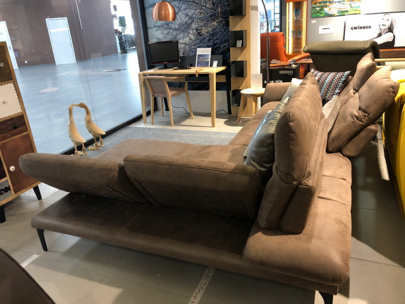 Немецкий угловой диван 1809 PROMOTION. HIMOLLA купить от фабрики HIMOLLA в компании Interform studio с доставкой по России