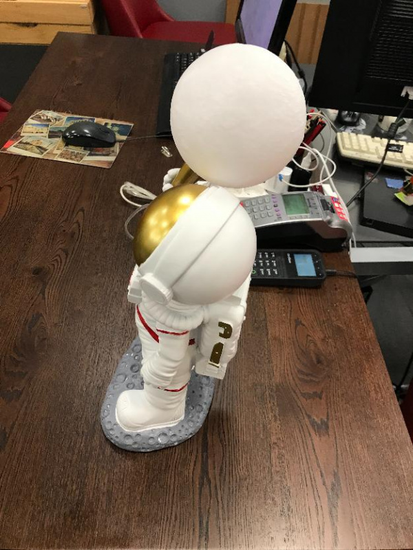 ЛАМПА НАСТОЛЬНАЯ ASTRONAUT II купить от фабрики  в компании Interform studio с доставкой по России